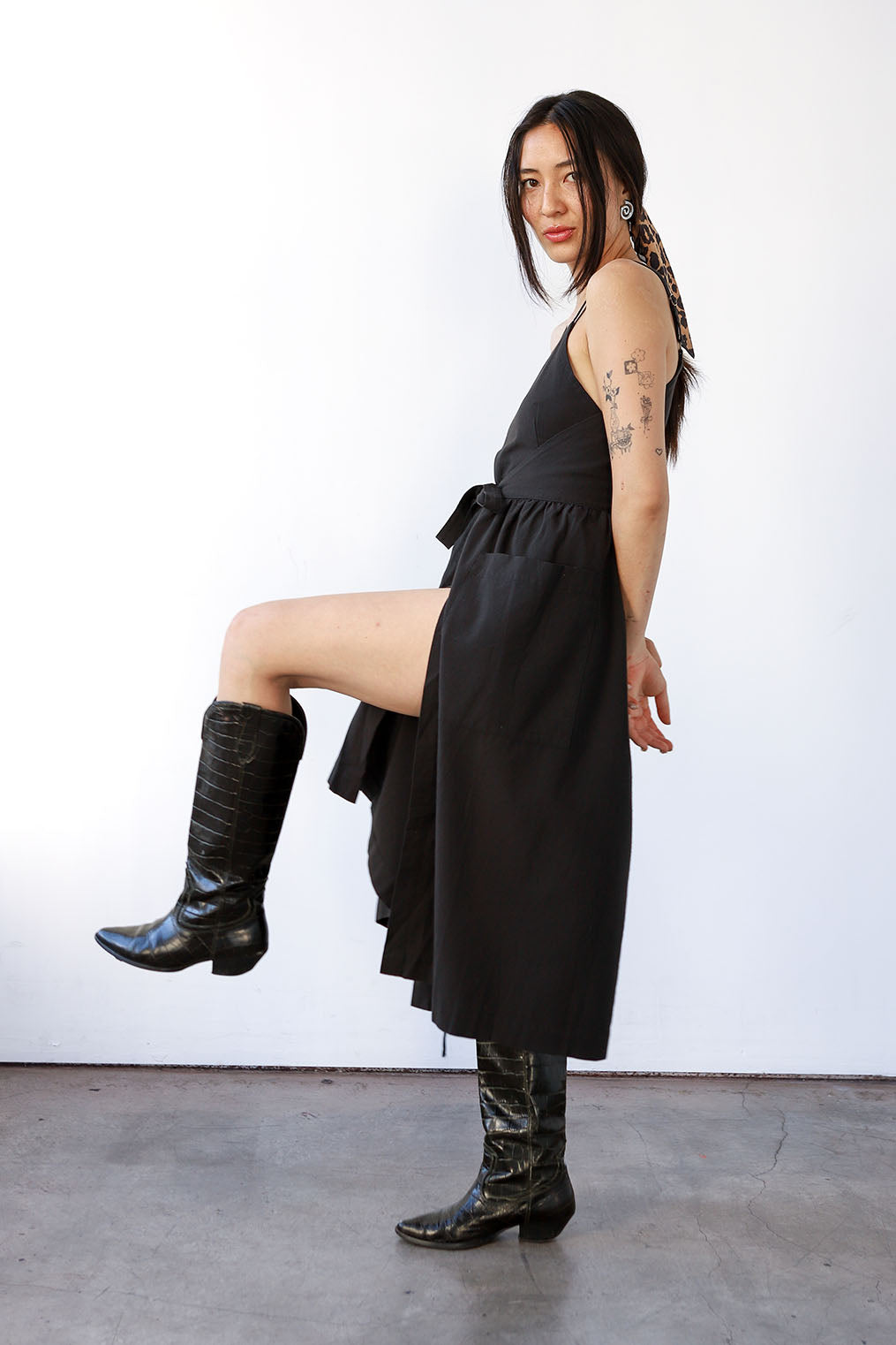 Noble Apron Dress in Ash